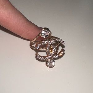 Beautiful double C ring never worn